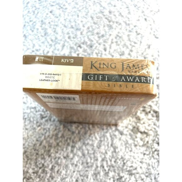 Zondervan Holy Bible King James Version Gift and Award Bible Classic Timeless Te - Picture 3 of 5